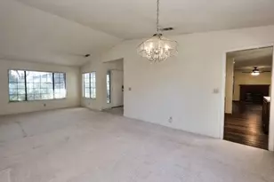 8831 Liscarney Way, Sacramento, CA 95828 - Photo 17