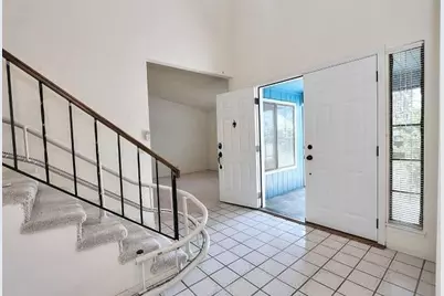 8831 Liscarney Way, Sacramento, CA 95828 - Photo 3