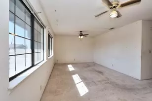 8831 Liscarney Way, Sacramento, CA 95828 - Photo 37