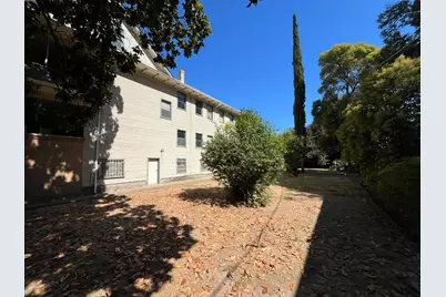 1123 W Street, Sacramento, CA 95818 - Photo 5