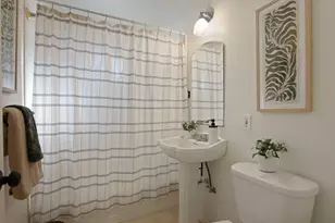 1129 E Alameda St, Manteca, CA 95336 - Photo 23