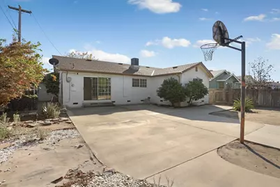 1129 E. Alameda Street, Manteca, CA 95336 - Photo 39
