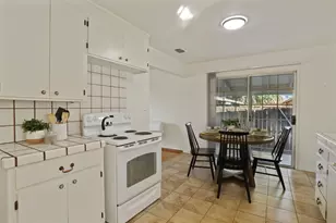 1129 E Alameda St, Manteca, CA 95336 - Photo 17