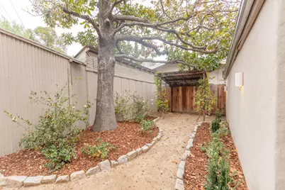 2229 24th Street, Sacramento, CA 95818 - Photo 31