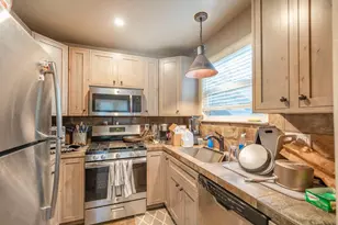 2229 24th St, Sacramento, CA 95818 - Photo 5