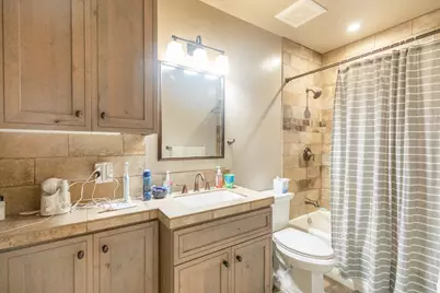 2229 24th Street, Sacramento, CA 95818 - Photo 9