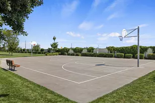 668 Flagstone Dr, Stockton, CA 95206 - Photo 21