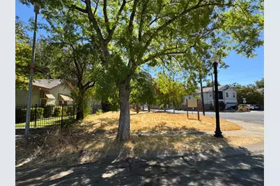 3951 Broadway Street, Sacramento, CA 95817 - Photo 5