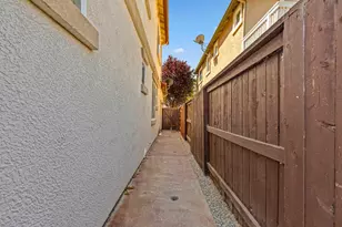 9015 Tee Box Ct, Patterson, CA 95363 - Photo 25