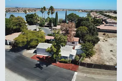 Aplicella Court #1, Manteca, CA 95337 - Photo 1