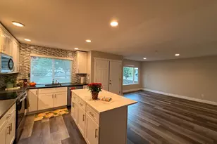 8317 Keyesport Way, Citrus Heights, CA 95610 - Photo 7