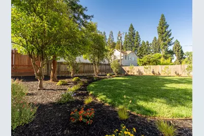 8072 Dorian Way, Fair Oaks, CA 95628 - Photo 17