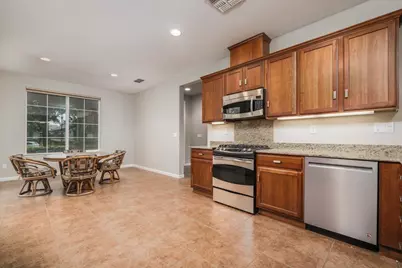 9817 Westminster Way, Elk Grove, CA 95757 - Photo 23