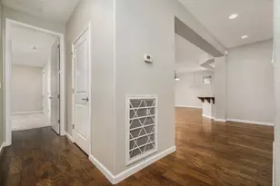 9817 Westminster Way, Elk Grove, CA 95757 - Photo 11