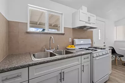 434 E Cleveland Street, Stockton, CA 95204 - Photo 19