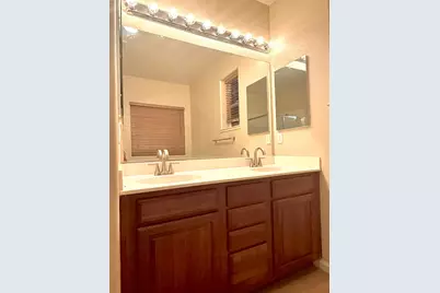 577 Brookhurst Boulevard, Lathrop, CA 95330 - Photo 17