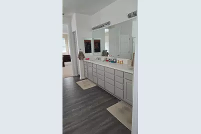 9653 Sea Cliff Way, Elk Grove, CA 95758 - Photo 25