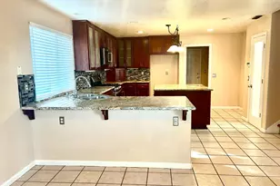 8770 Bottlebrush Ct, Elk Grove, CA 95624 - Photo 9