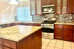 8770 Bottlebrush Ct, Elk Grove, CA 95624 - Photo 11