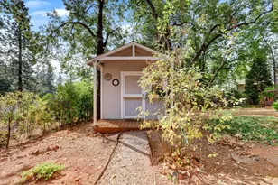 11227 Edward Dr, Grass Valley, CA 95949 - Photo 5