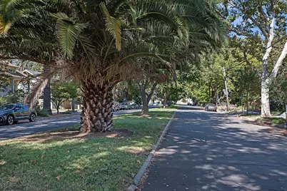 327 22nd Street, Sacramento, CA 95816 - Photo 25