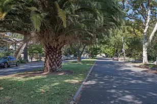 327 22nd St, Sacramento, CA 95816 - Photo 25