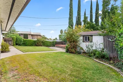 790 Blackwood Street, Sacramento, CA 95815 - Photo 27