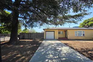 1098 E 21st St, Merced, CA 95340 - Photo 1