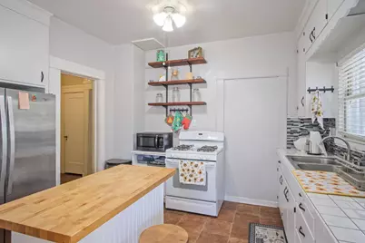930 W Harding Way, Stockton, CA 95203 - Photo 19