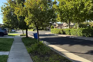 7912 Cellana Dr, Elk Grove, CA 95757 - Photo 7