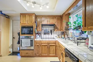 3221 Dublin Ave, Merced, CA 95340 - Photo 11