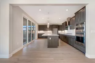 916 Caprock Ln, Bickford Ranch, CA 95648 - Photo 3
