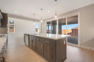 916 Caprock Ln, Bickford Ranch, CA 95648 - Photo 5