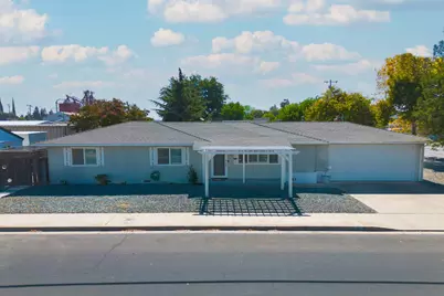 301 E North Street, Oakdale, CA 95361 - Photo 35