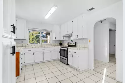 3127 Mill Oak Way, Sacramento, CA 95833 - Photo 5