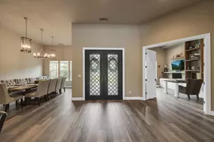 10407 Fox Borough Dr, Oakdale, CA 95361 - Photo 9