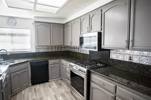 800 Pacheco Pl, Modesto, CA 95358 - Photo 5