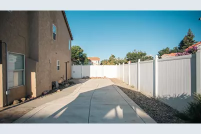 800 Pacheco Place, Modesto, CA 95358 - Photo 37