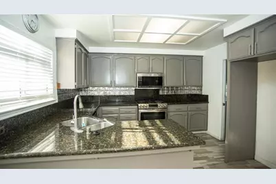 800 Pacheco Place, Modesto, CA 95358 - Photo 35