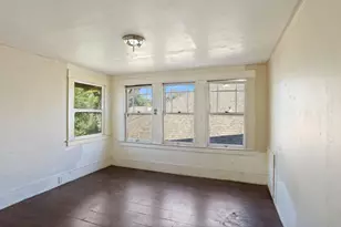 1037 N Airport Way, Stockton, CA 95205 - Photo 17