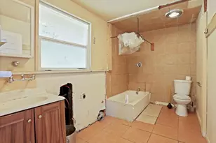 1037 N Airport Way, Stockton, CA 95205 - Photo 23