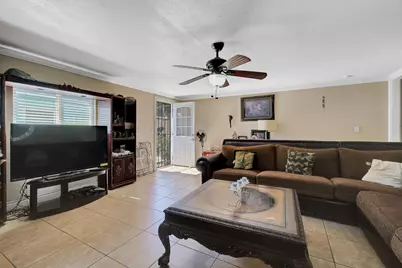 2111 American Avenue, Sacramento, CA 95833 - Photo 31