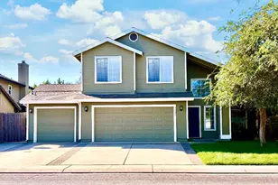 1525 Crestwood Dr, Escalon, CA 95320 - Photo 1