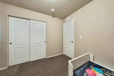 Village Cir, Sacramento, CA 95838 - Photo 23