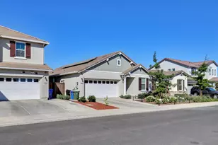 8300 Kevin Whiteley Dr, Elk Grove, CA 95757 - Photo 3