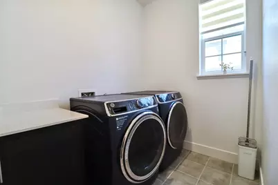 8300 Kevin Whiteley Drive, Elk Grove, CA 95757 - Photo 13