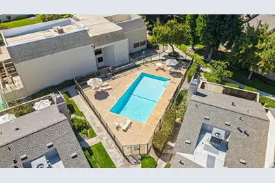 1126 Cedar Creek Drive #2, Modesto, CA 95355 - Photo 25