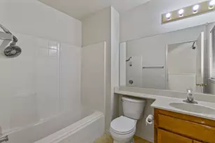 1126 Cedar Creek Dr, Modesto, CA 95355 - Photo 17