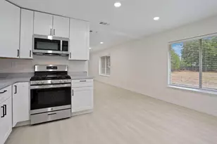 834 N Filbert St, Stockton, CA 95205 - Photo 5