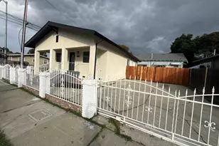 644 N Airport Way, Stockton, CA 95205 - Photo 3